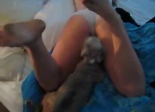 Inventive zoophile movie showing a lady that gets licked by a dog